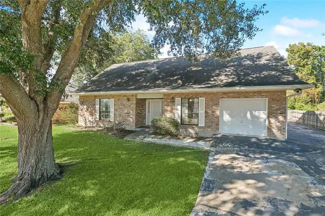 $339,000 | 53 Parlange Drive, Destrehan, LA 70047