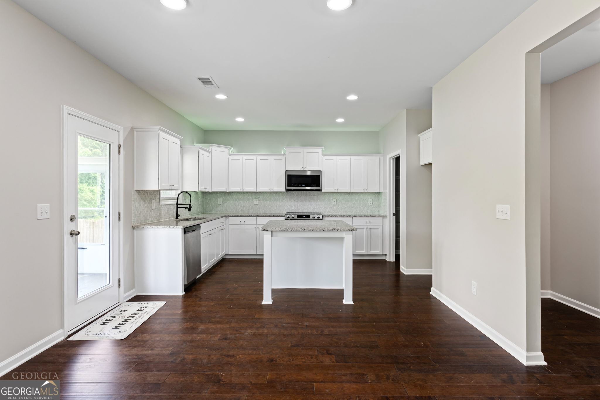 1140 Red Bud Circle Villa Rica, GA 30180 - Photo 12 of 34