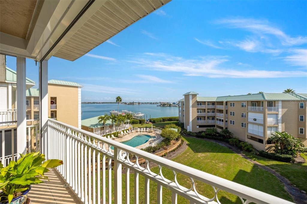 399 150th Avenue, Unit 309 Madeira Beach, FL 33708 - Photo 22 of 43 a view of a balcony with city view