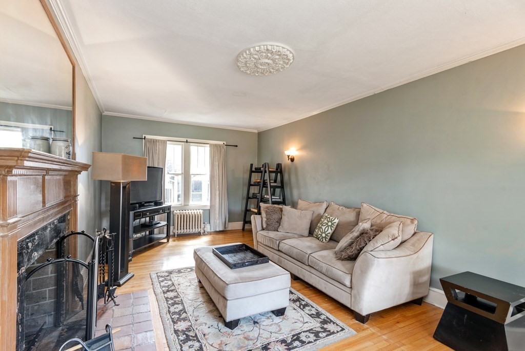 9 Texel Drive Springfield, MA 01108 - Photo 2 of 35