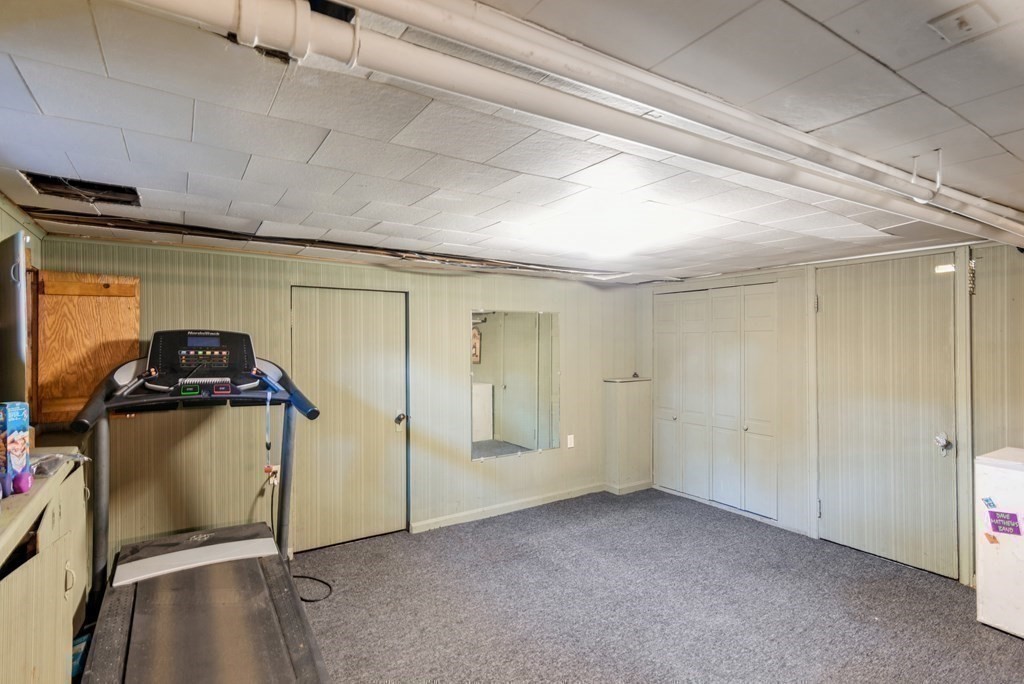 9 Texel Drive Springfield, MA 01108 - Photo 32 of 35