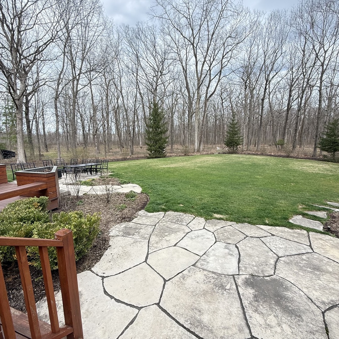 25291 North St Marys Road Libertyville, IL 60048 - Photo 5 of 6 a view of a backyard with sitting area