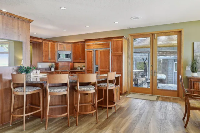 $1,599,000 | 16057 673rd Avenue, Hutchinson, MN 55350