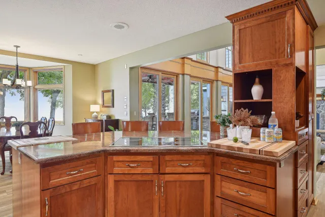 $1,599,000 | 16057 673rd Avenue, Hutchinson, MN 55350