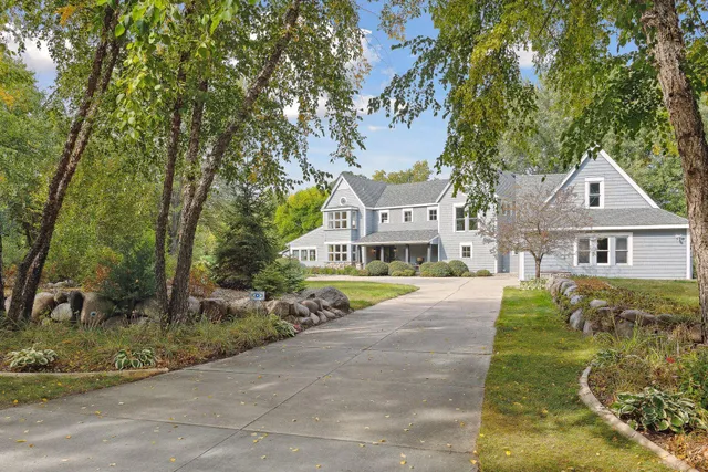 $1,599,000 | 16057 673rd Avenue, Hutchinson, MN 55350