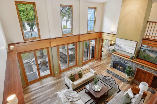 $1,599,000 | 16057 673rd Avenue, Hutchinson, MN 55350