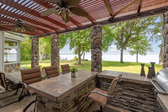 $1,599,000 | 16057 673rd Avenue, Hutchinson, MN 55350