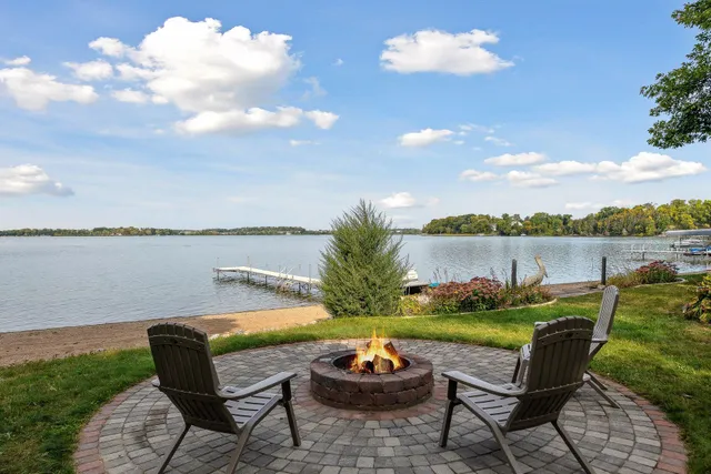 $1,599,000 | 16057 673rd Avenue, Hutchinson, MN 55350