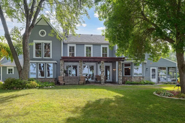 $1,599,000 | 16057 673rd Avenue, Hutchinson, MN 55350