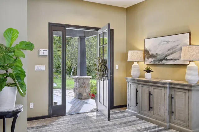 $1,599,000 | 16057 673rd Avenue, Hutchinson, MN 55350