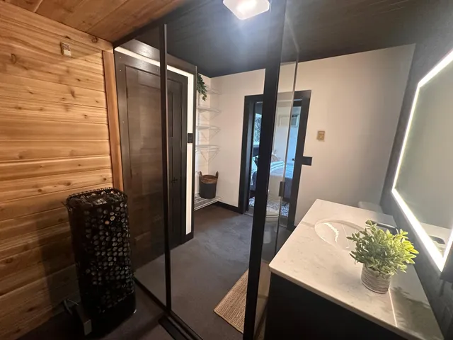 $1,599,000 | 16057 673rd Avenue, Hutchinson, MN 55350