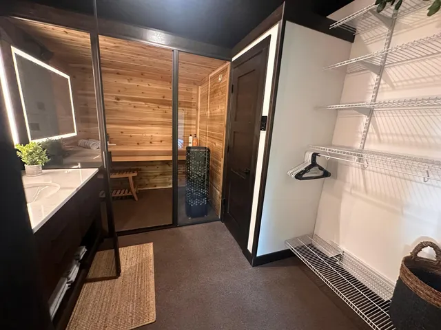 $1,599,000 | 16057 673rd Avenue, Hutchinson, MN 55350