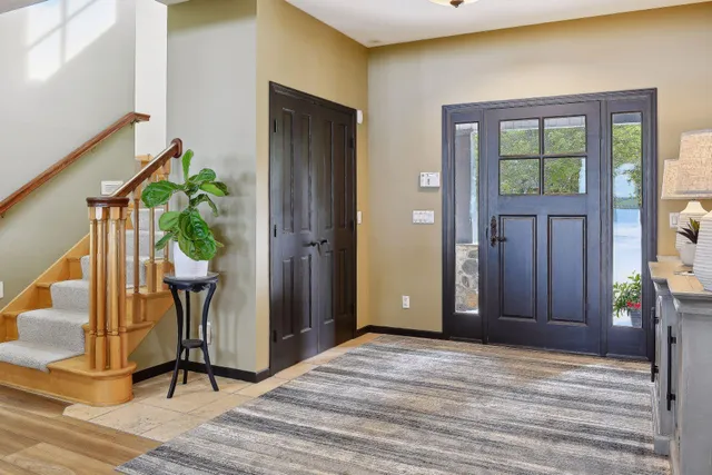 $1,599,000 | 16057 673rd Avenue, Hutchinson, MN 55350