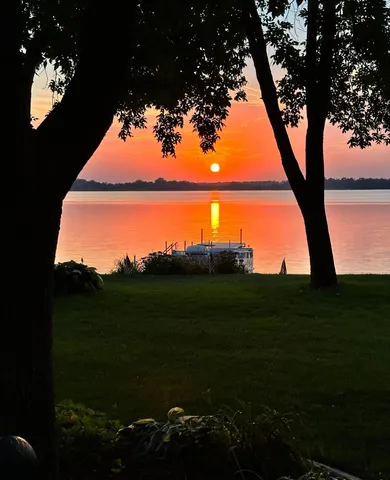 $1,599,000 | 16057 673rd Avenue, Hutchinson, MN 55350