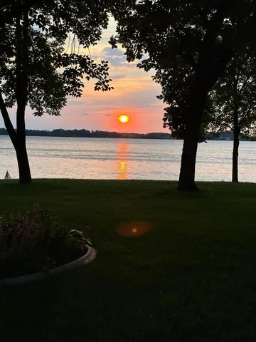 $1,599,000 | 16057 673rd Avenue, Hutchinson, MN 55350