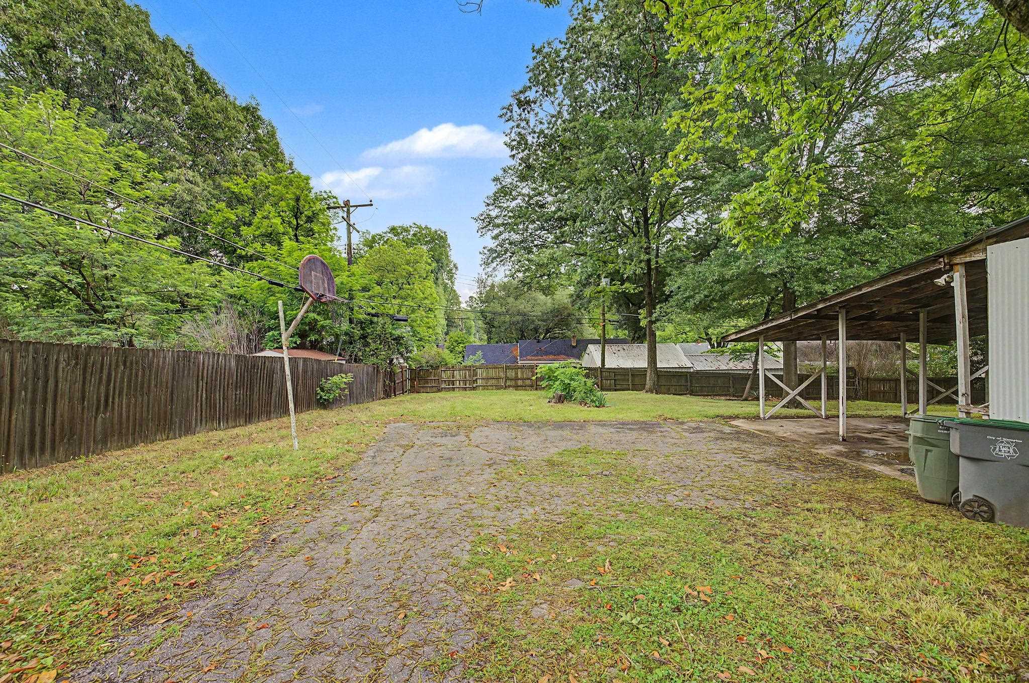 790 Colonial Road Memphis, TN 38117 - Photo 8 of 39