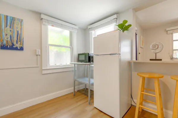 $1,800 | 216 South M Street, Unit 4, Lake Worth Beach, FL 33460