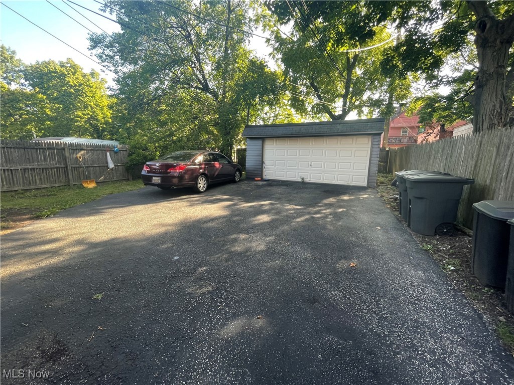 3549 Daleford Road Cleveland, OH 44120 - Photo 7 of 32 View of garage