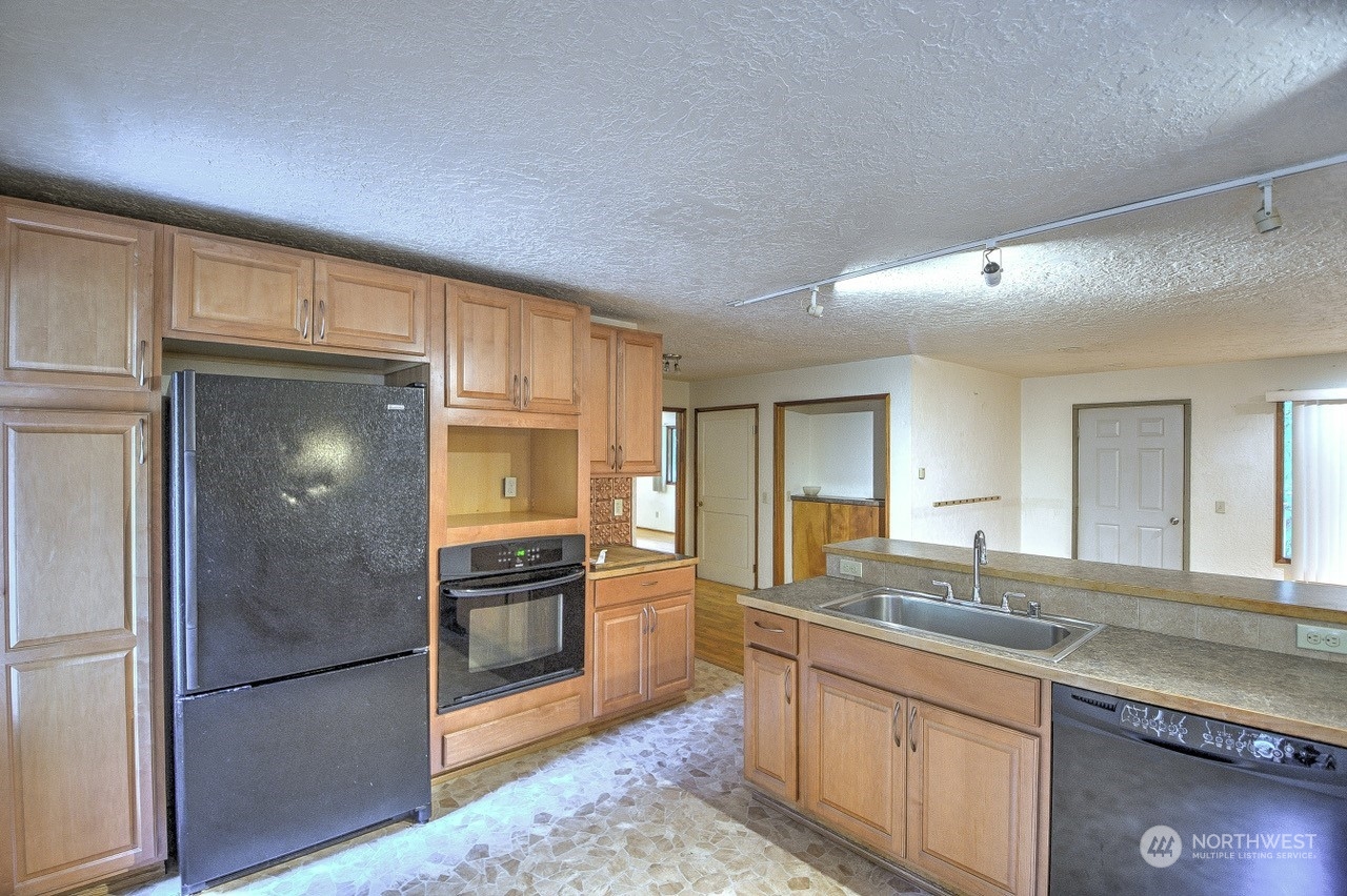 5848 Rehklau Road Southeast Olympia, WA 98513 - Photo 8 of 24 Gallery Image 8