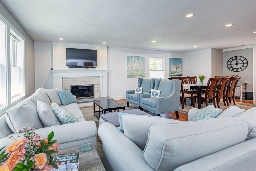 54 Cornell Road Marblehead, MA 01945 - Photo 5 of 40