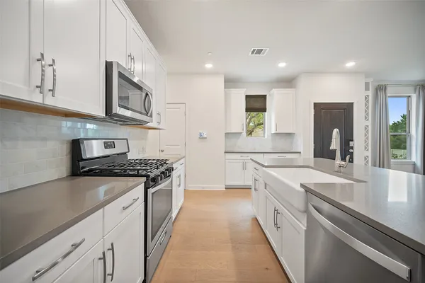 $379,990 | 2500 Forest Creek Drive, Unit 2501, Round Rock, TX 78665