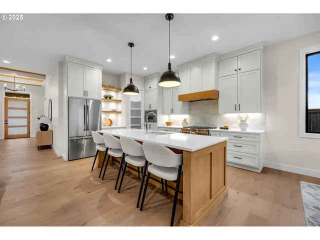 $1,299,000 | 17716 Northeast 25th Avenue, Ridgefield, WA 98642