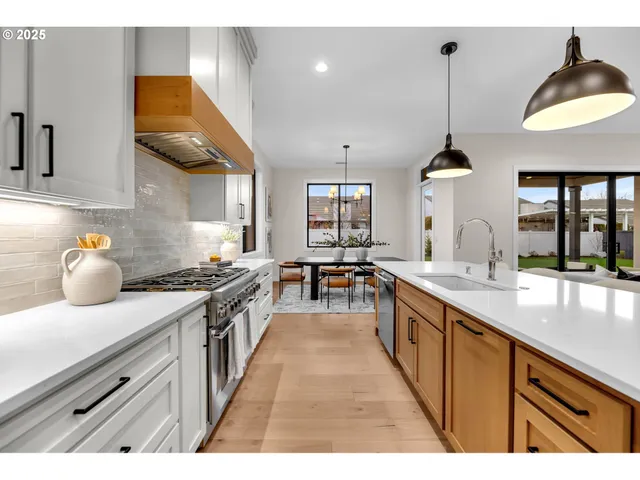 $1,299,000 | 17716 Northeast 25th Avenue, Ridgefield, WA 98642