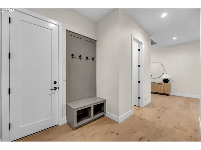 $1,299,000 | 17716 Northeast 25th Avenue, Ridgefield, WA 98642