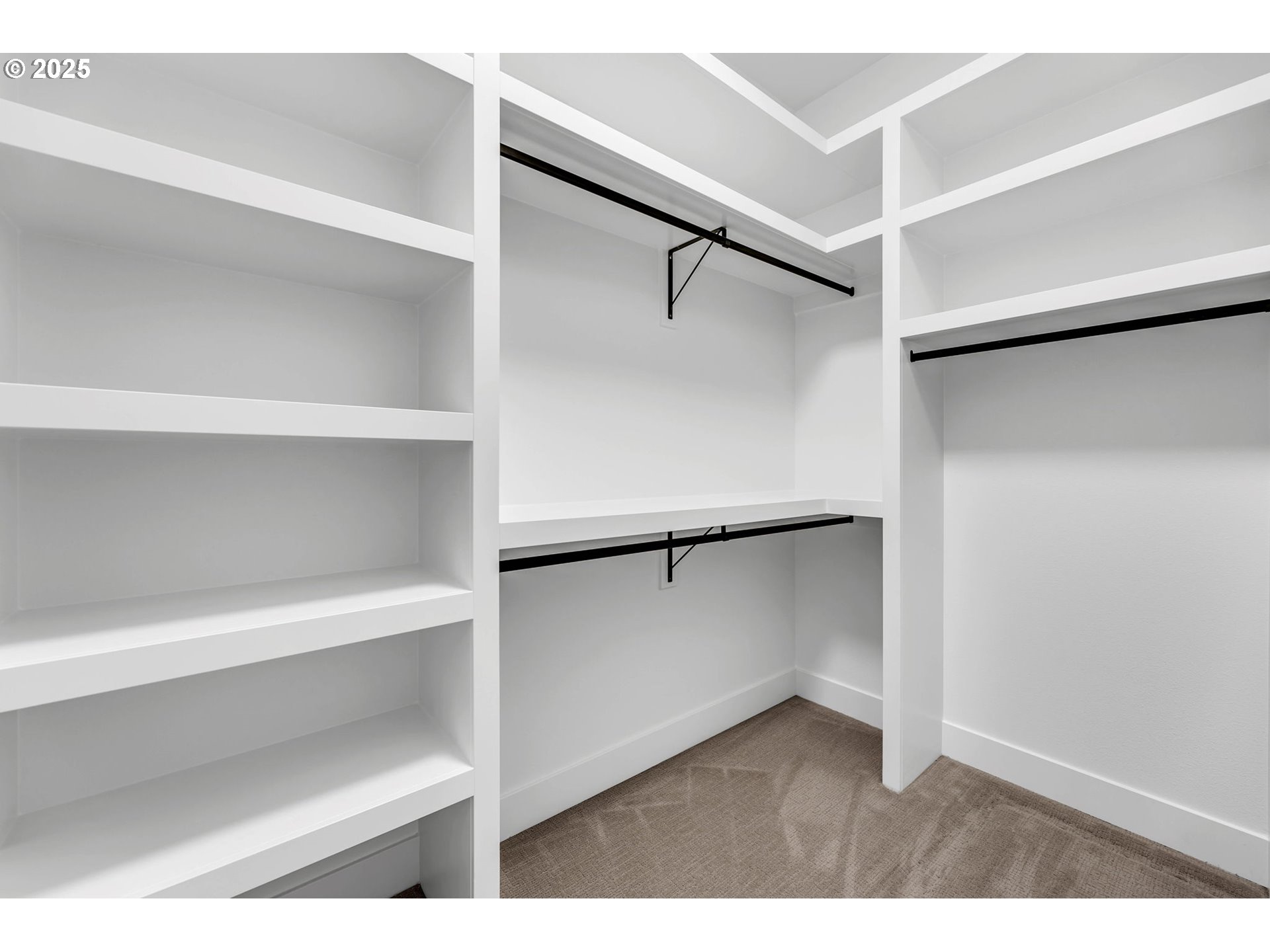 17716 Northeast 25th Avenue Ridgefield, WA 98642 - Photo 44 of 48 a view of an empty walk in closet