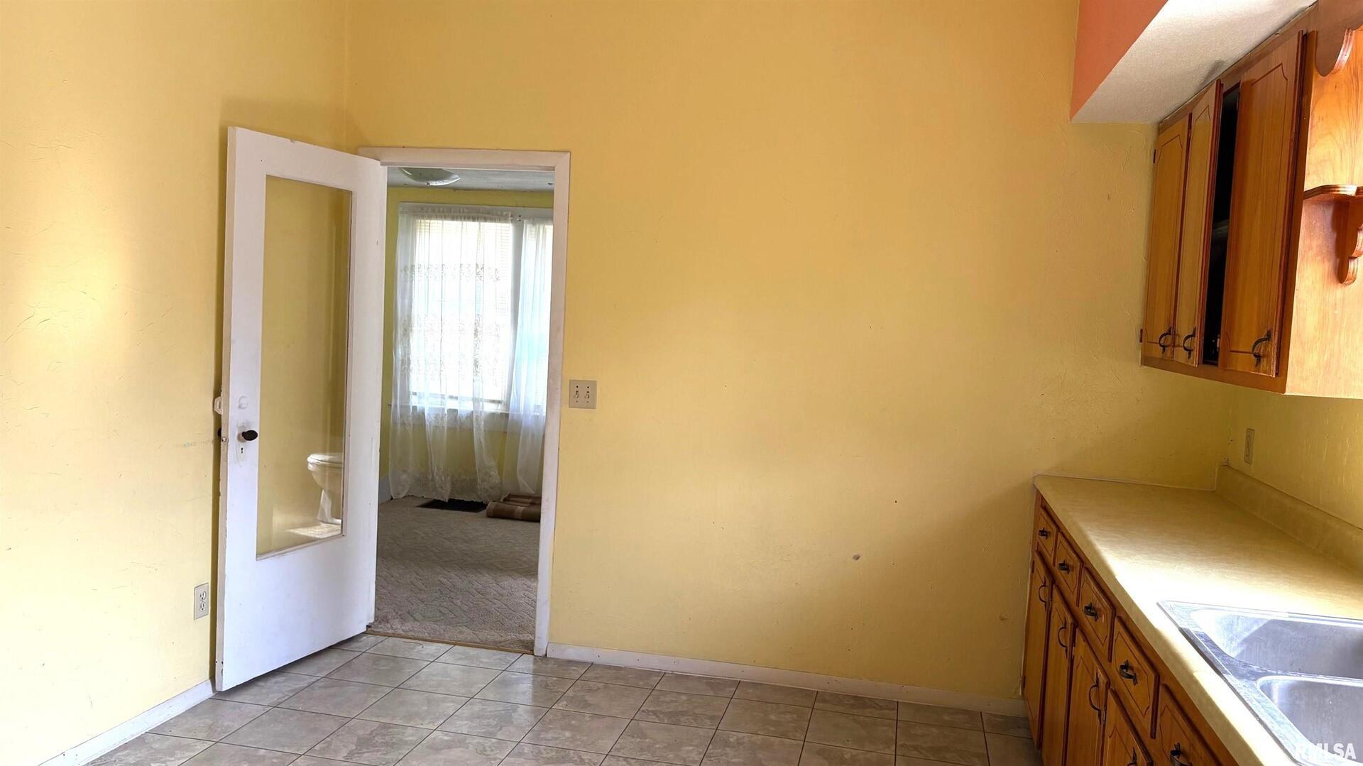 306 West Plum Street Percy, IL 62272 - Photo 8 of 24