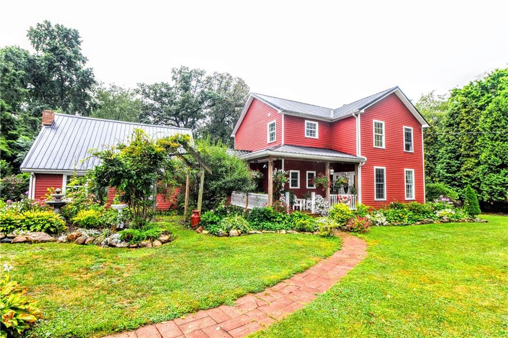 1284 Moravia Road Enon Valley, PA 16120 - Photo 1 of 25 Gallery Image 1