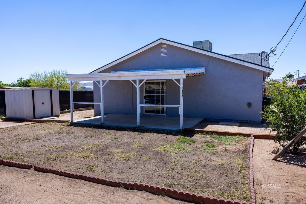 1036 West Mariposa Avenue Ridgecrest, CA 93555 - Photo 28 of 33