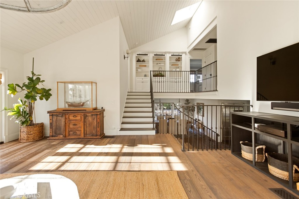 326 Ruby Street Laguna Beach, CA 92651 - Photo 11 of 71