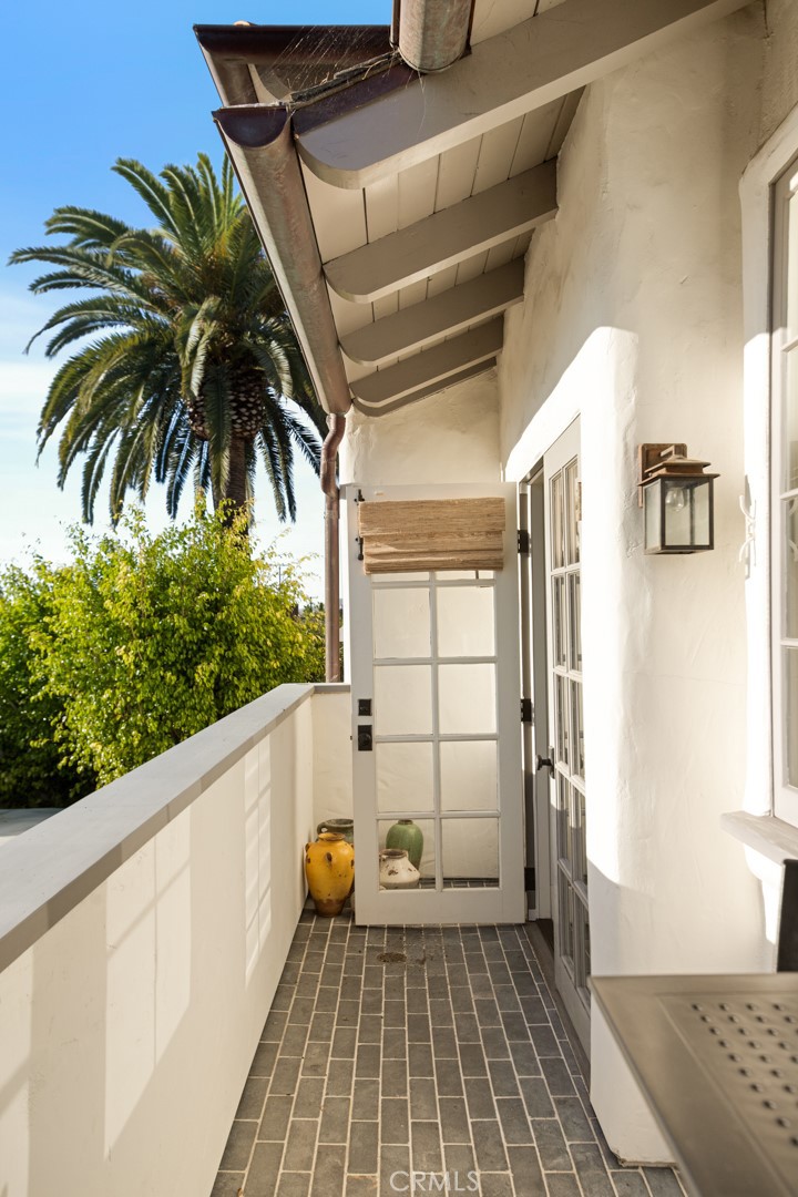 326 Ruby Street Laguna Beach, CA 92651 - Photo 7 of 71