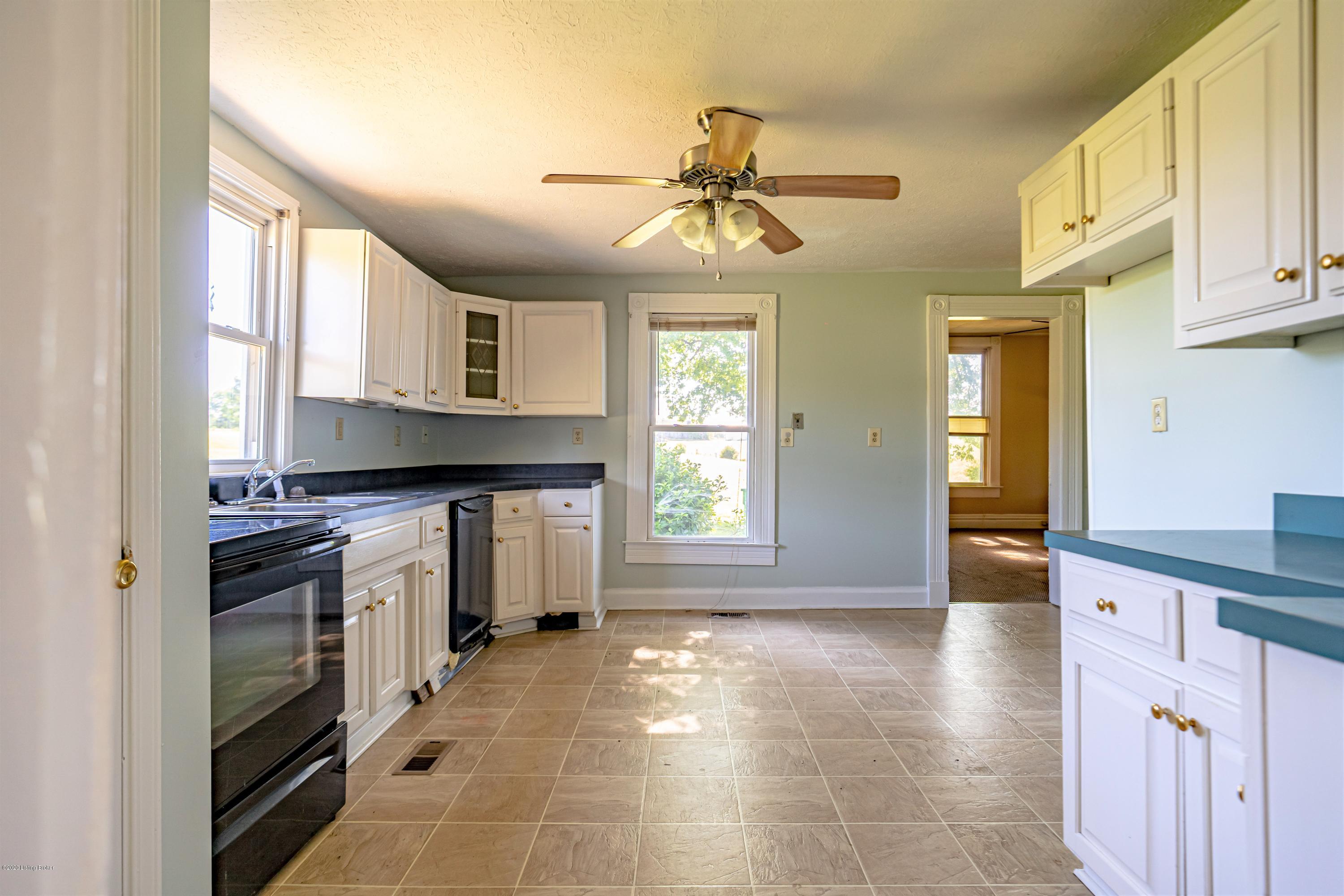 7636 Bagdad Road Bagdad, KY 40003 - Photo 6 of 21 Kitchen