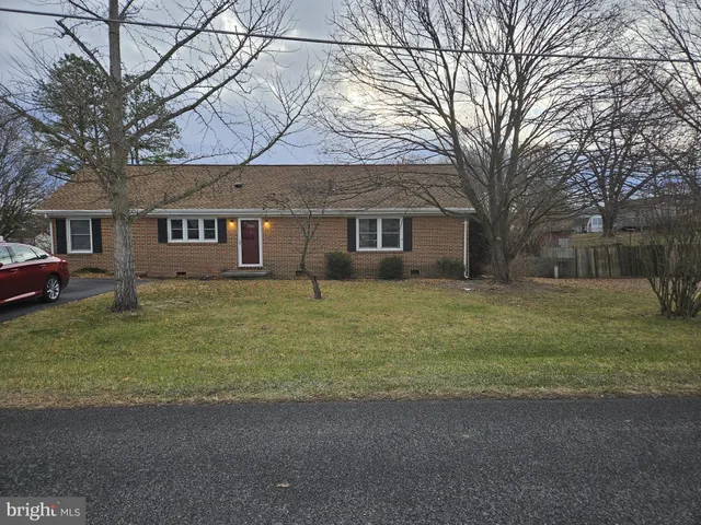 $325,000 | 7786 Carolyn Avenue, Middletown, VA 22645