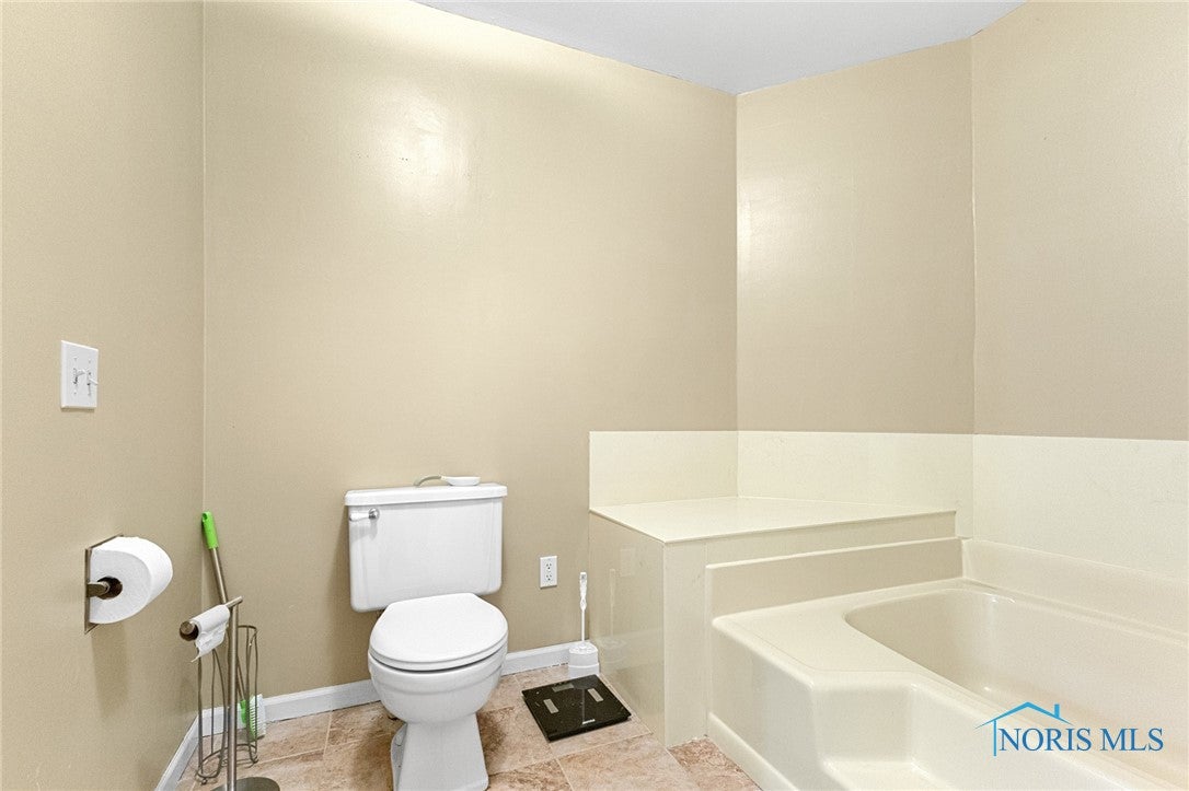 1187 Hidden Ridge Road, Unit A Toledo, OH 43615 - Photo 20 of 26 Gallery Image 20