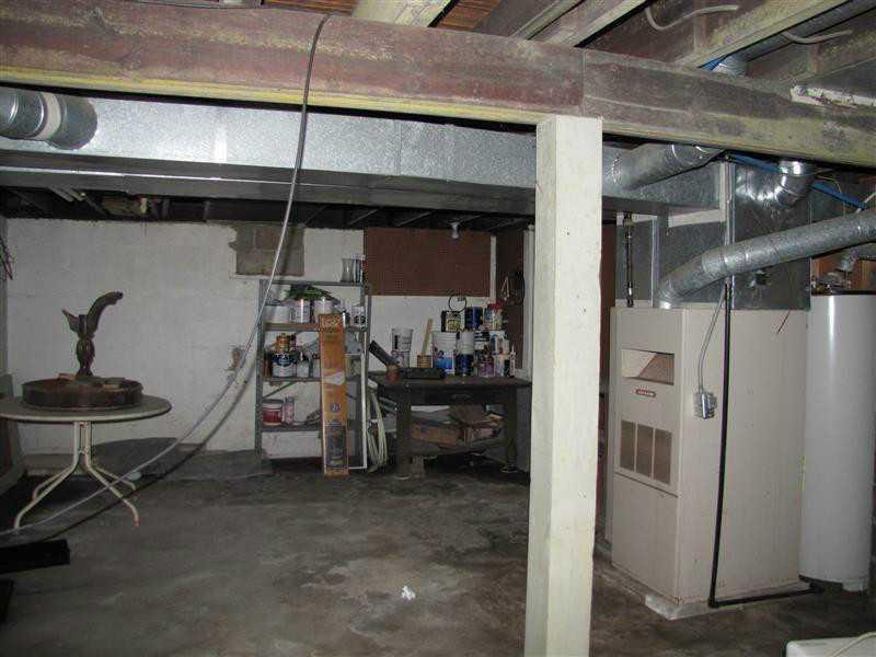 201 East Roseland Springfield, OH 45503 - Photo 10 of 15
