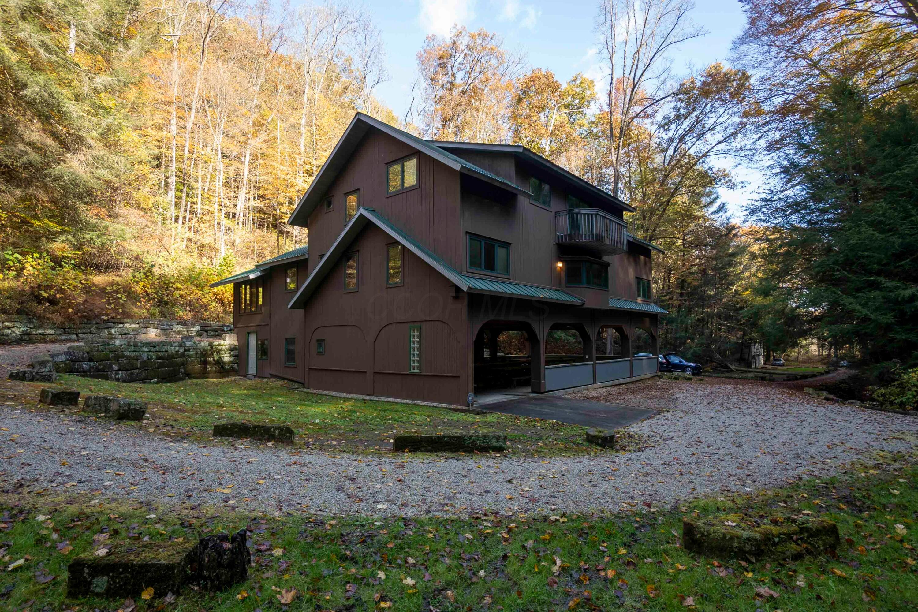 25779 Bailey Road Rockbridge, OH 43149 - Photo 4 of 89 Wrap around drive