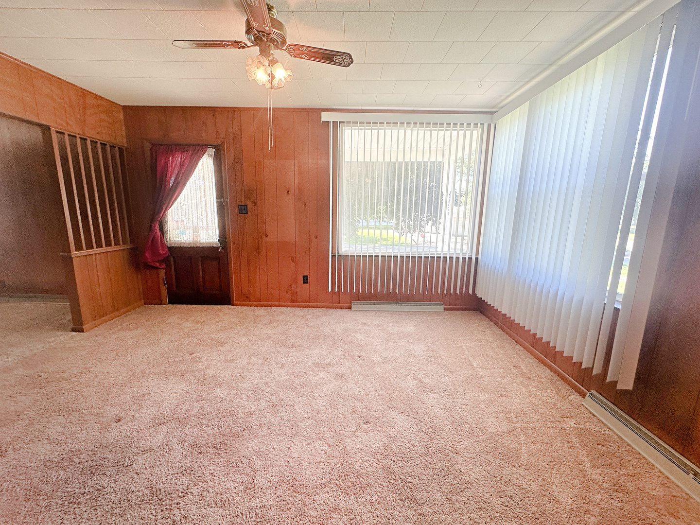 505 Morgan Street Long Point, IL 61333 - Photo 14 of 36 an empty room with windows and cabinet