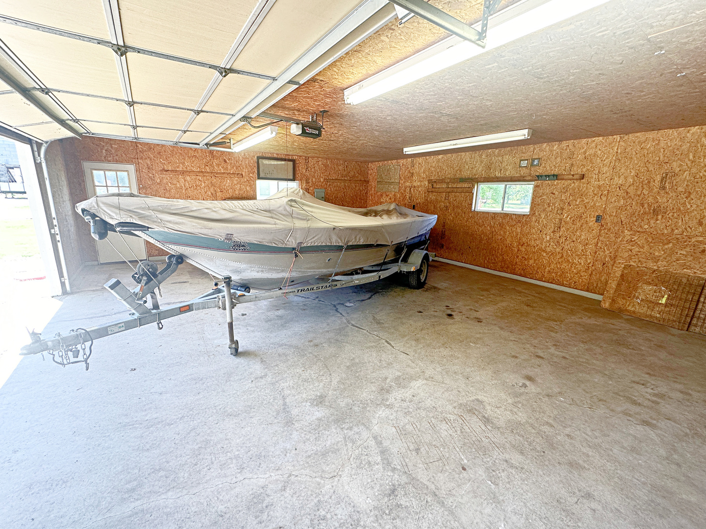 505 Morgan Street Long Point, IL 61333 - Photo 35 of 36 a room with a table