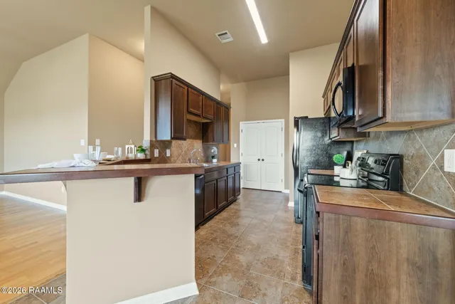 $217,900 | 106 Broland Drive, Duson, LA 70529