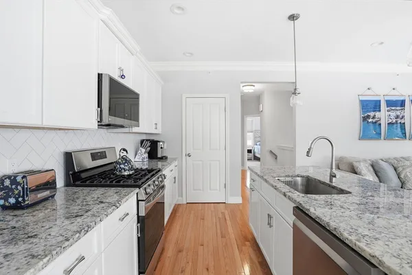 $624,900 | 1 Sunflower Way, Plymouth, MA 02360