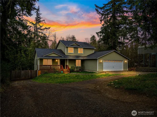 $749,999 | 28601 30th Avenue East, Spanaway, WA 98387