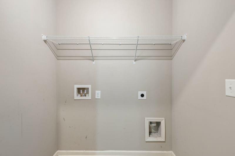 760 McCart Road Lawrenceville, GA 30045 - Photo 36 of 40 a view of a hallway