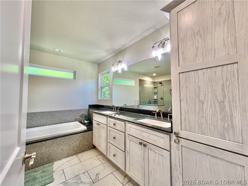 411 Cornett Branch Road Four Seasons, MO 65049 - Photo 21 of 53