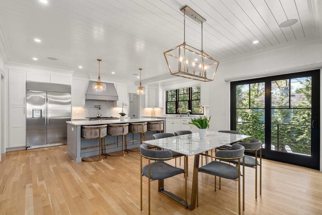 7 Massasoit Road Wellesley, MA 02481 - Photo 6 of 42