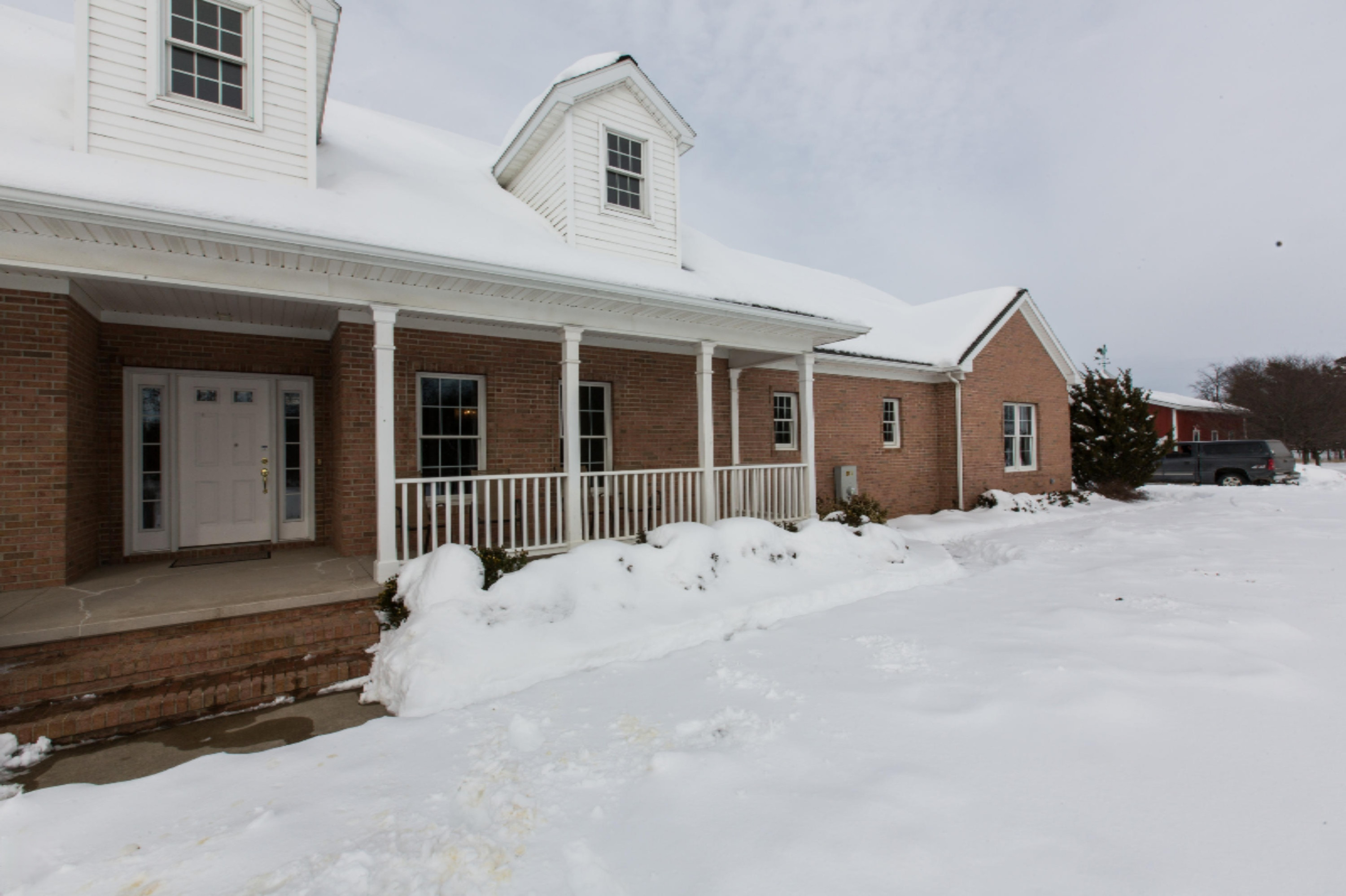 288 Bullock Road Coldwater, MI 49036 - Photo 4 of 42 Porch