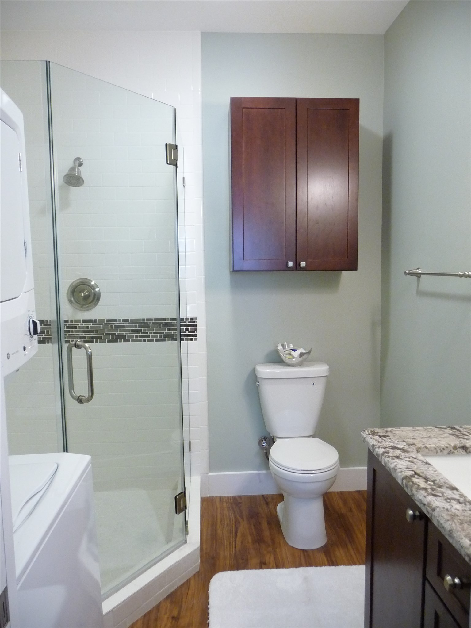 1009 Peden Street Houston, TX 77006 - Photo 8 of 8 a bathroom with a toilet and a shower