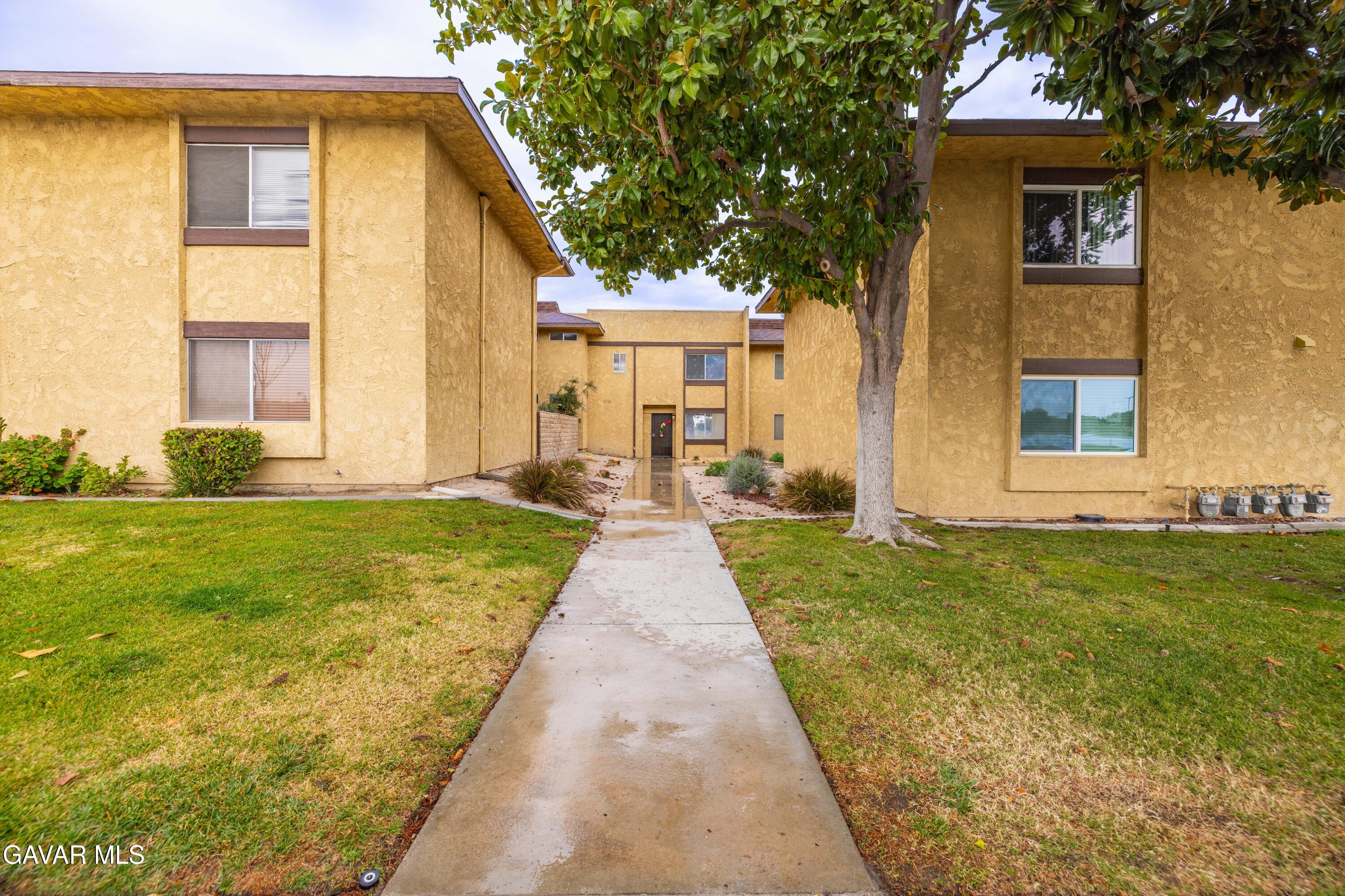 42935 15th Street West, Unit 9 Lancaster, CA 93534 - Photo 11 of 20 42935 15th St W #9-1